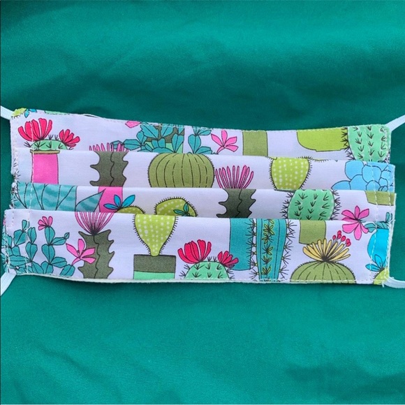 Reusable Mask - Picture 4 of 5